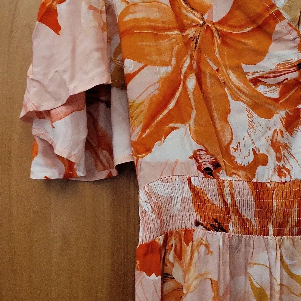 Cute Maxi Dress - Picture 3 of 8